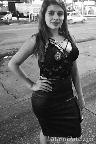 Maria, 22
