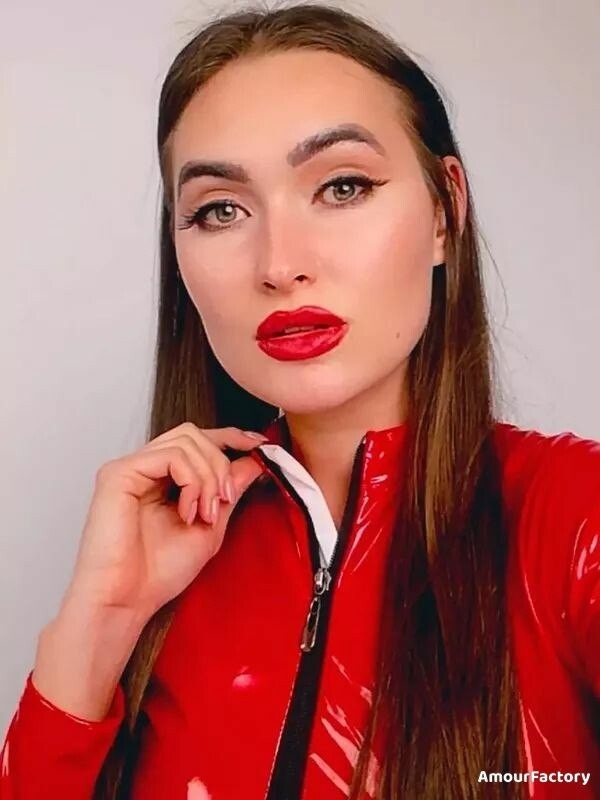 Anna, 27