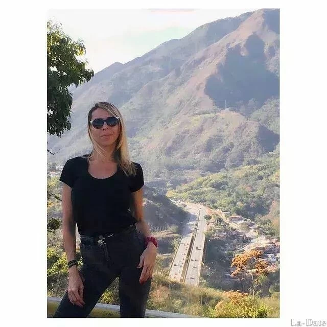 Karina, 46