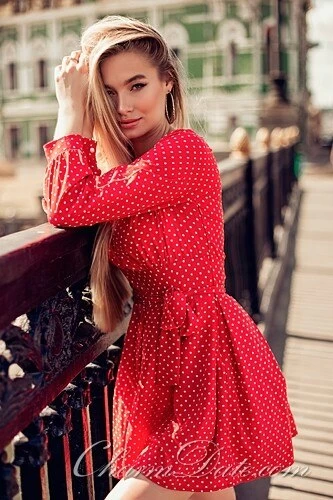 Natalia, 26